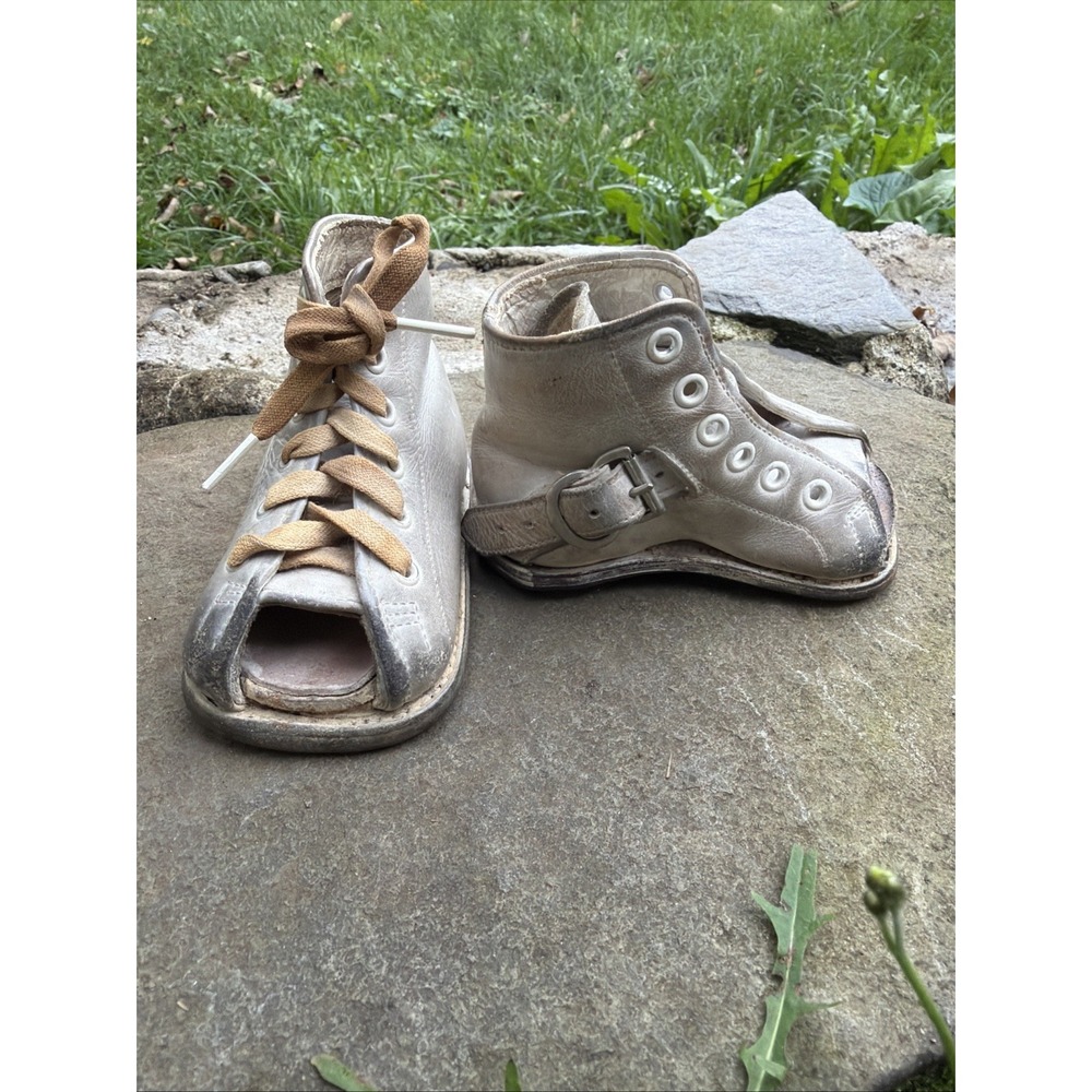 Medical Oddity Vintage Orthopedic Corrective Bar Night Splint Baby Shoes